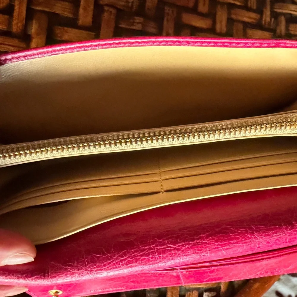 Prada Leather 2010s Pink Bow Wallet Classic Feminine OS Luxury